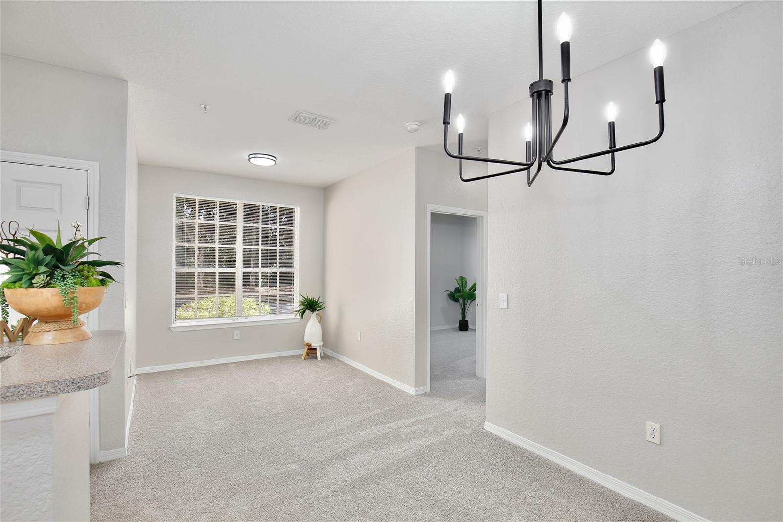 CRESCENT PLACE AT LAKE LOTUS CONDO - Residential