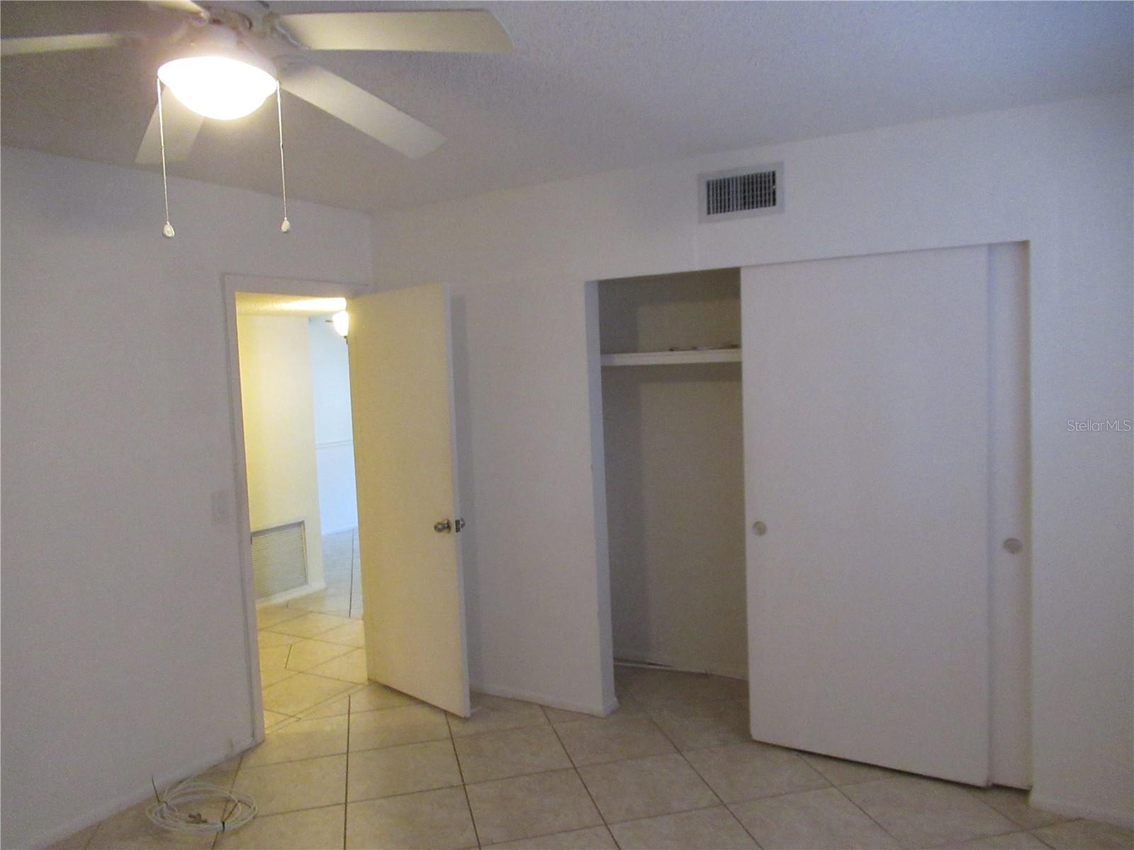 ON TOP OF THE WORLD - Residential Lease