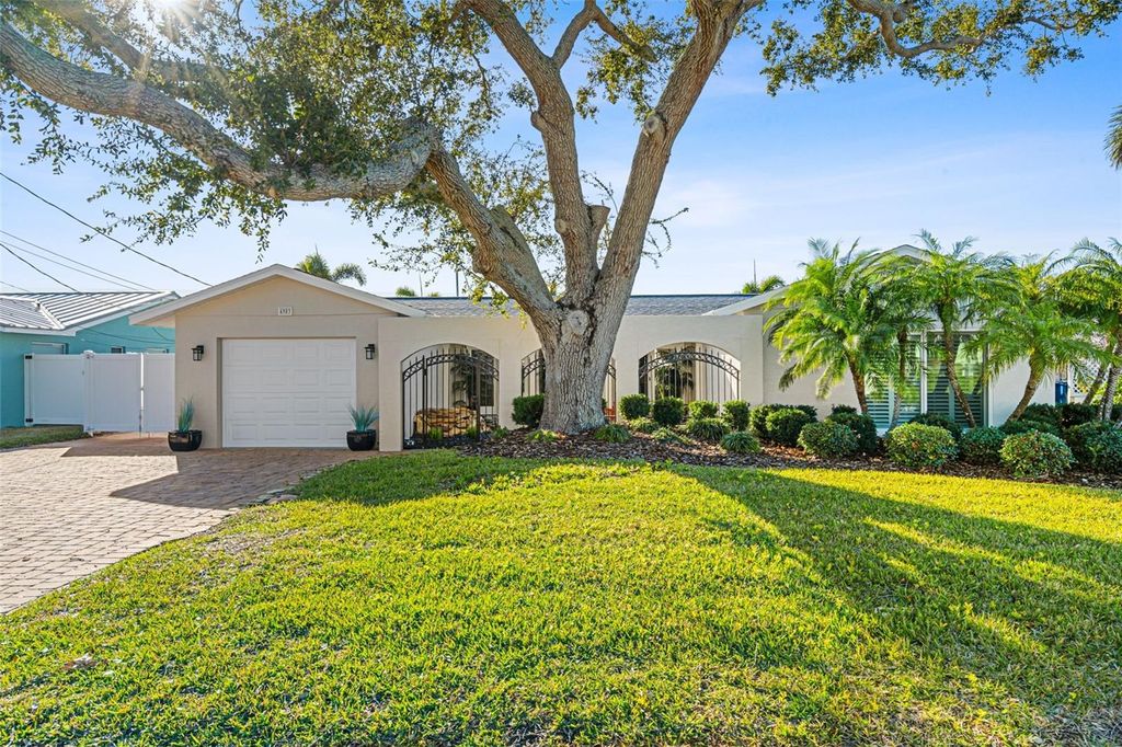 Photo of 4903 Commonwealth Road, Palmetto, FL 34221 (MLS # A4682321)