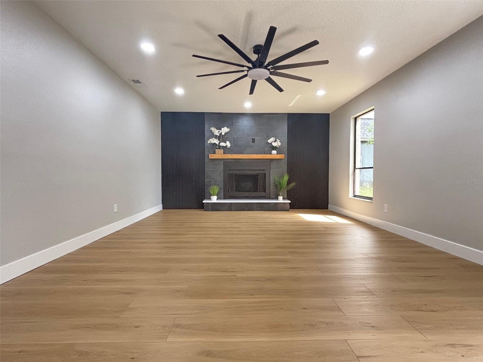 ROSEMONT SEC 11 - Residential