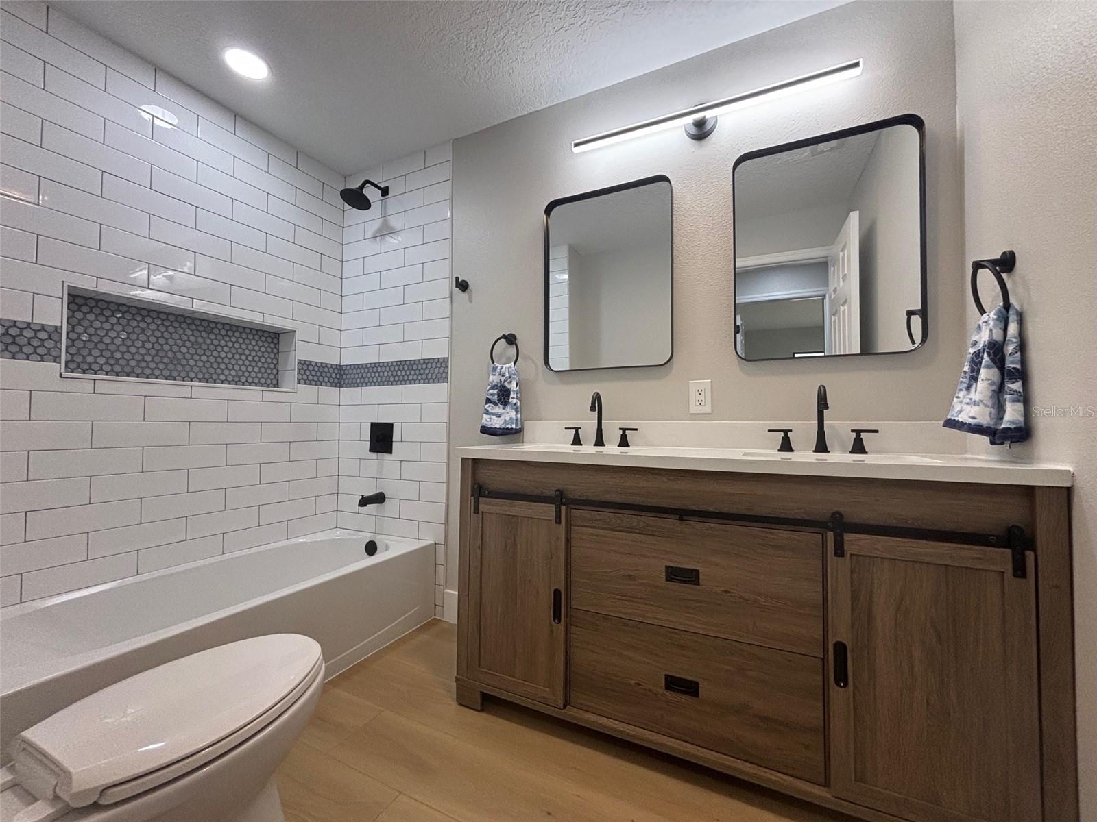 ROSEMONT SEC 11 - Residential