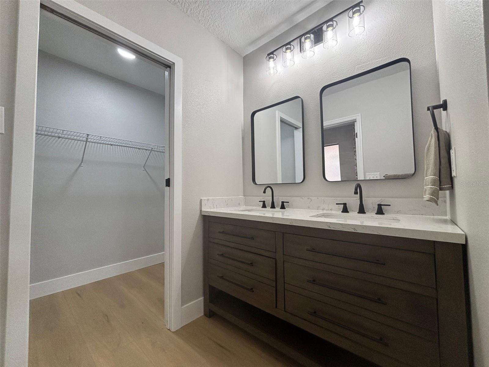 ROSEMONT SEC 11 - Residential