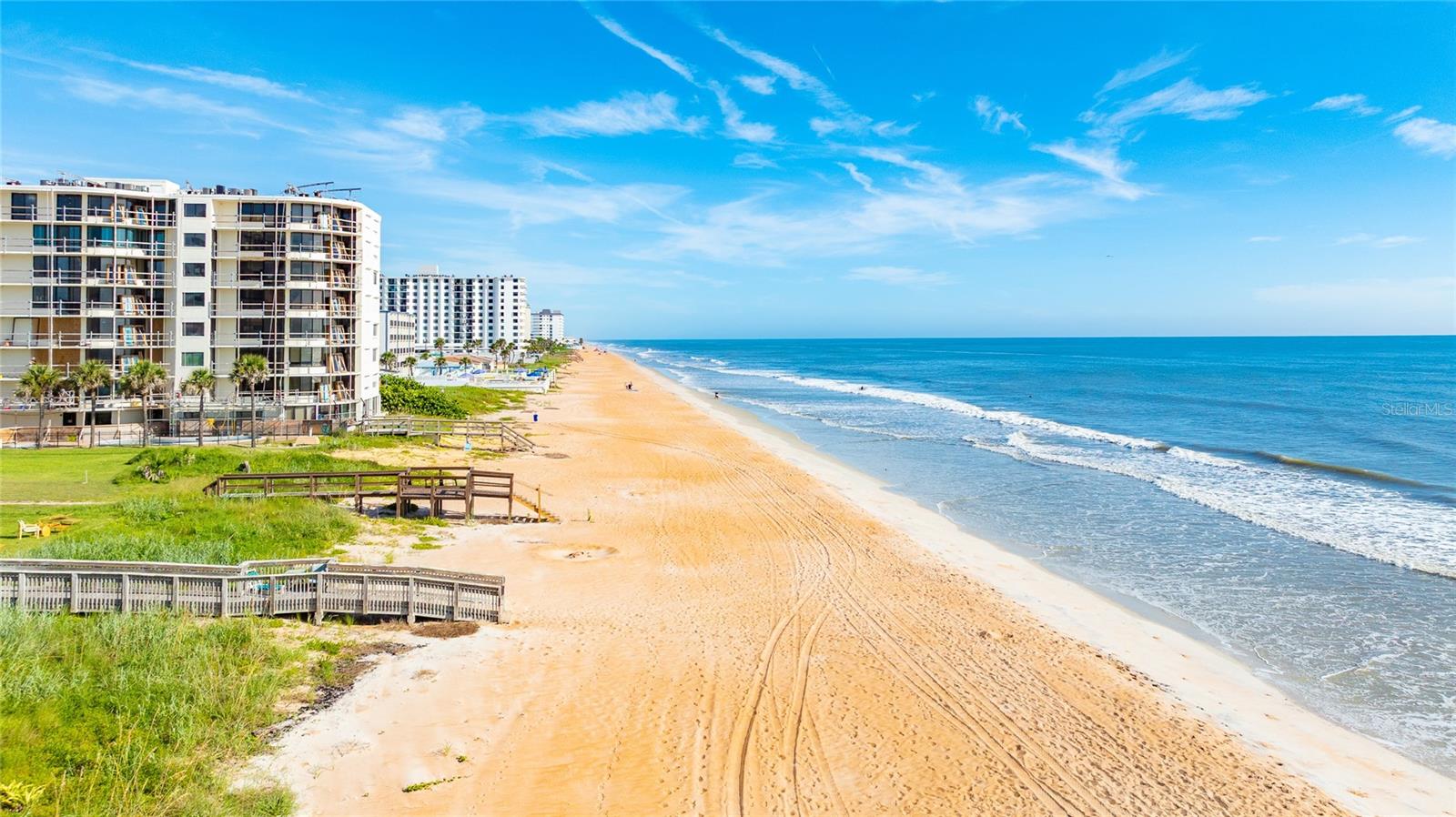 INDIES HOUSE CONDO - Residential