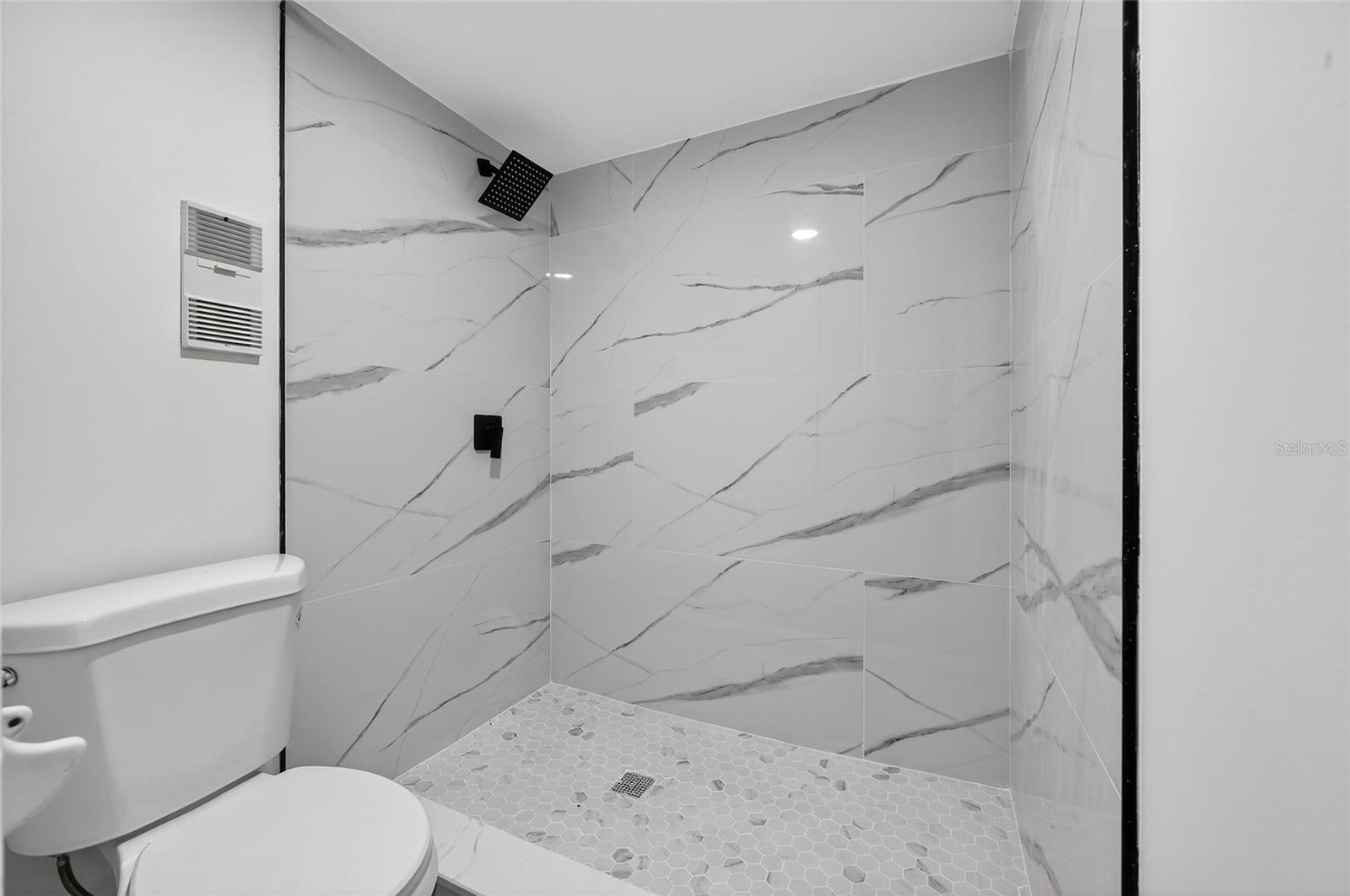 INDIES HOUSE CONDO - Residential