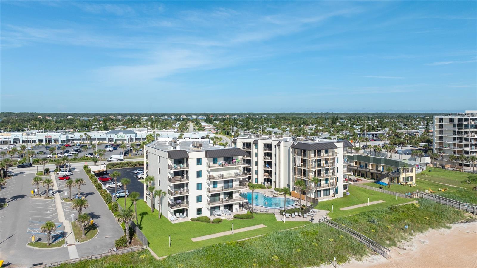 INDIES HOUSE CONDO - Residential