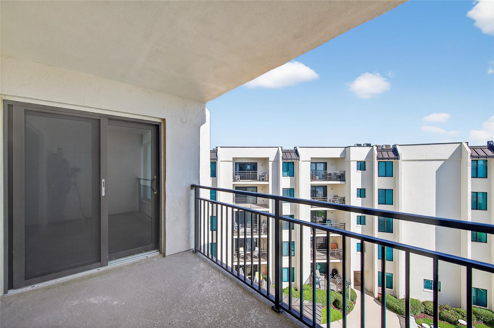 INDIES HOUSE CONDO - Residential