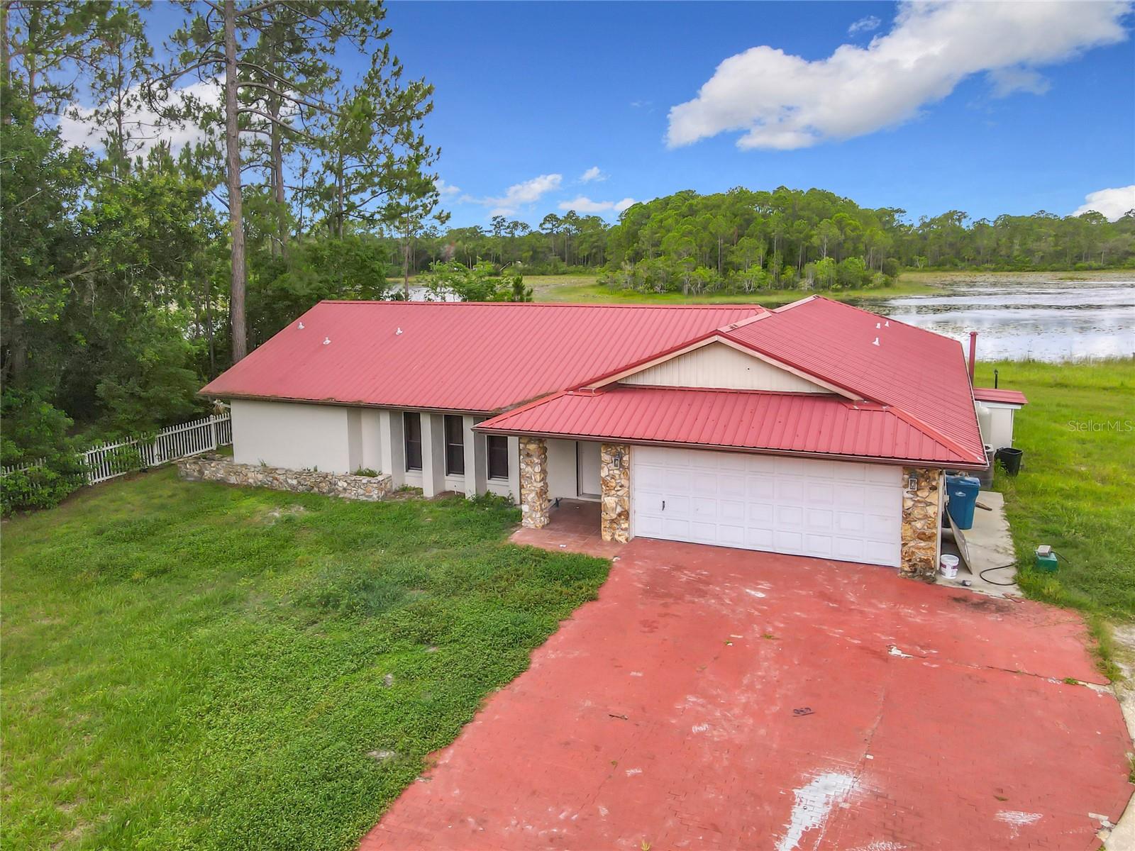 318 MITNIK DRIVE