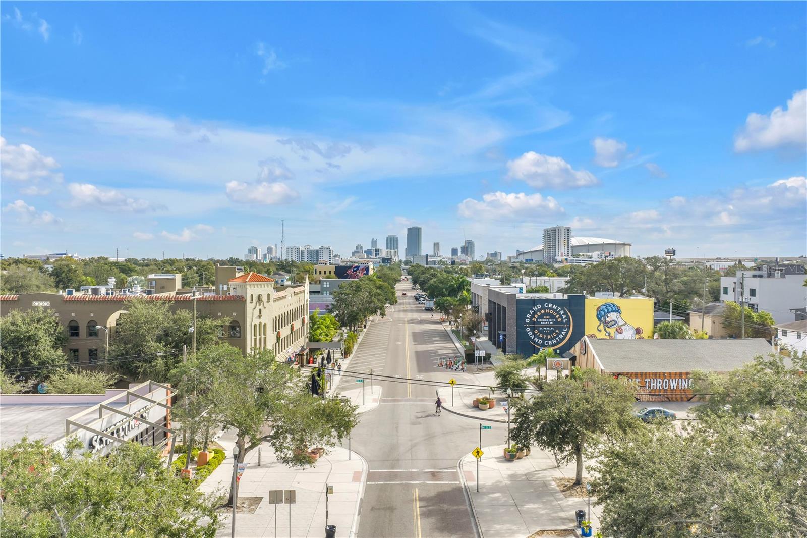 EAST ROSELAWN - Land