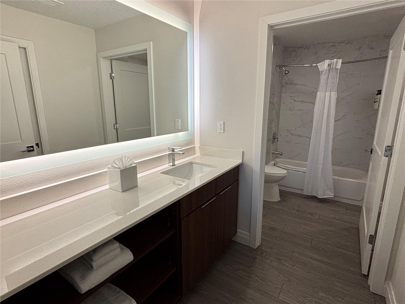 GROVE RESIDENCE & SPA HOTEL CONDO II - Residential