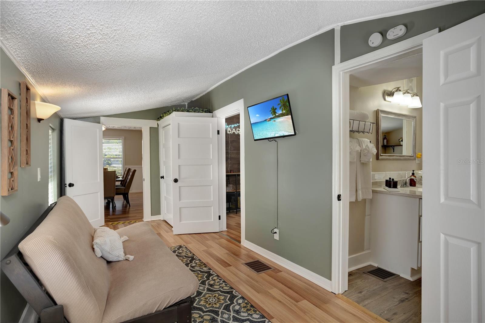 CUSTERS ADD TO LAKE MARY - Residential