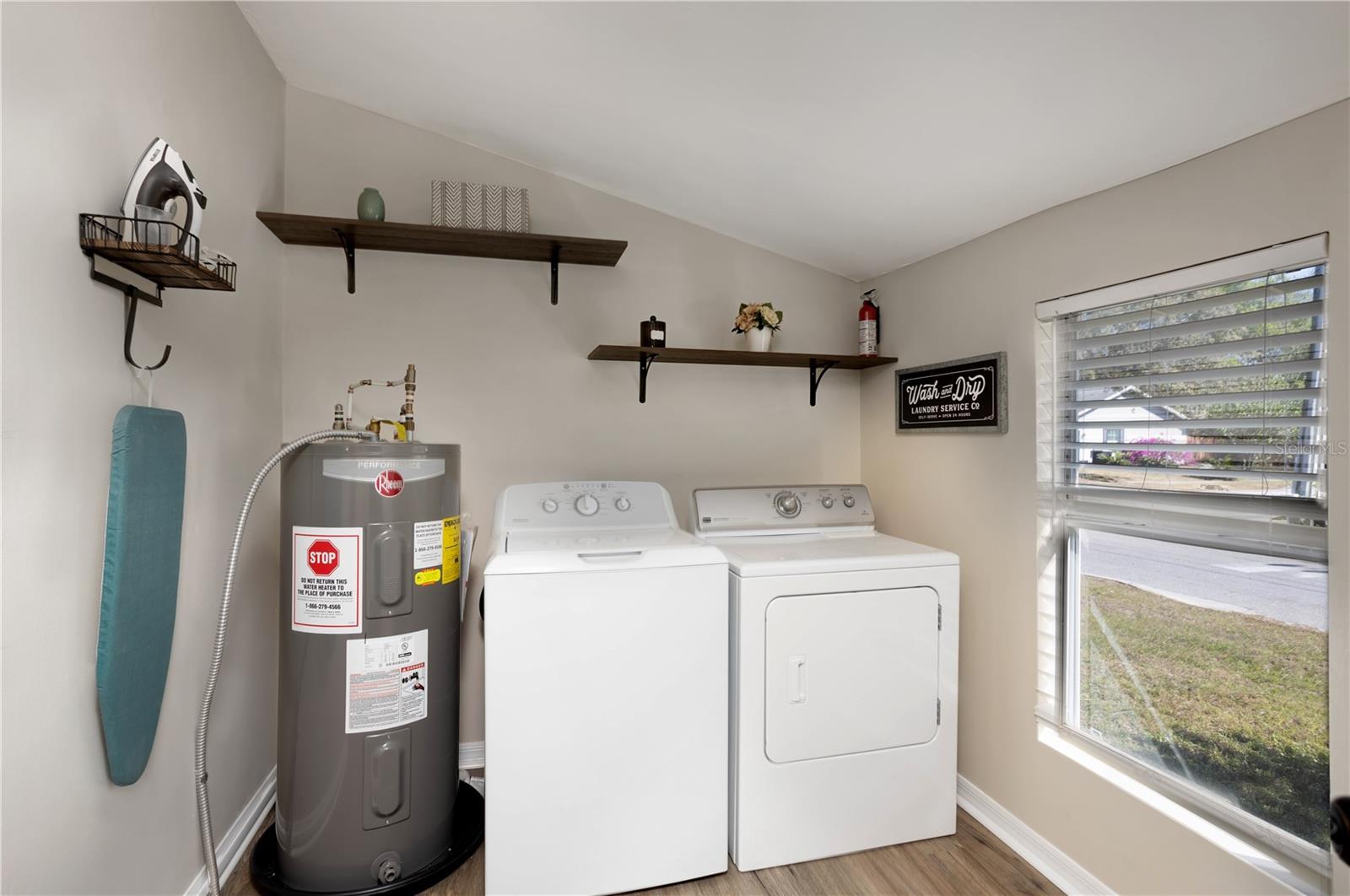 CUSTERS ADD TO LAKE MARY - Residential