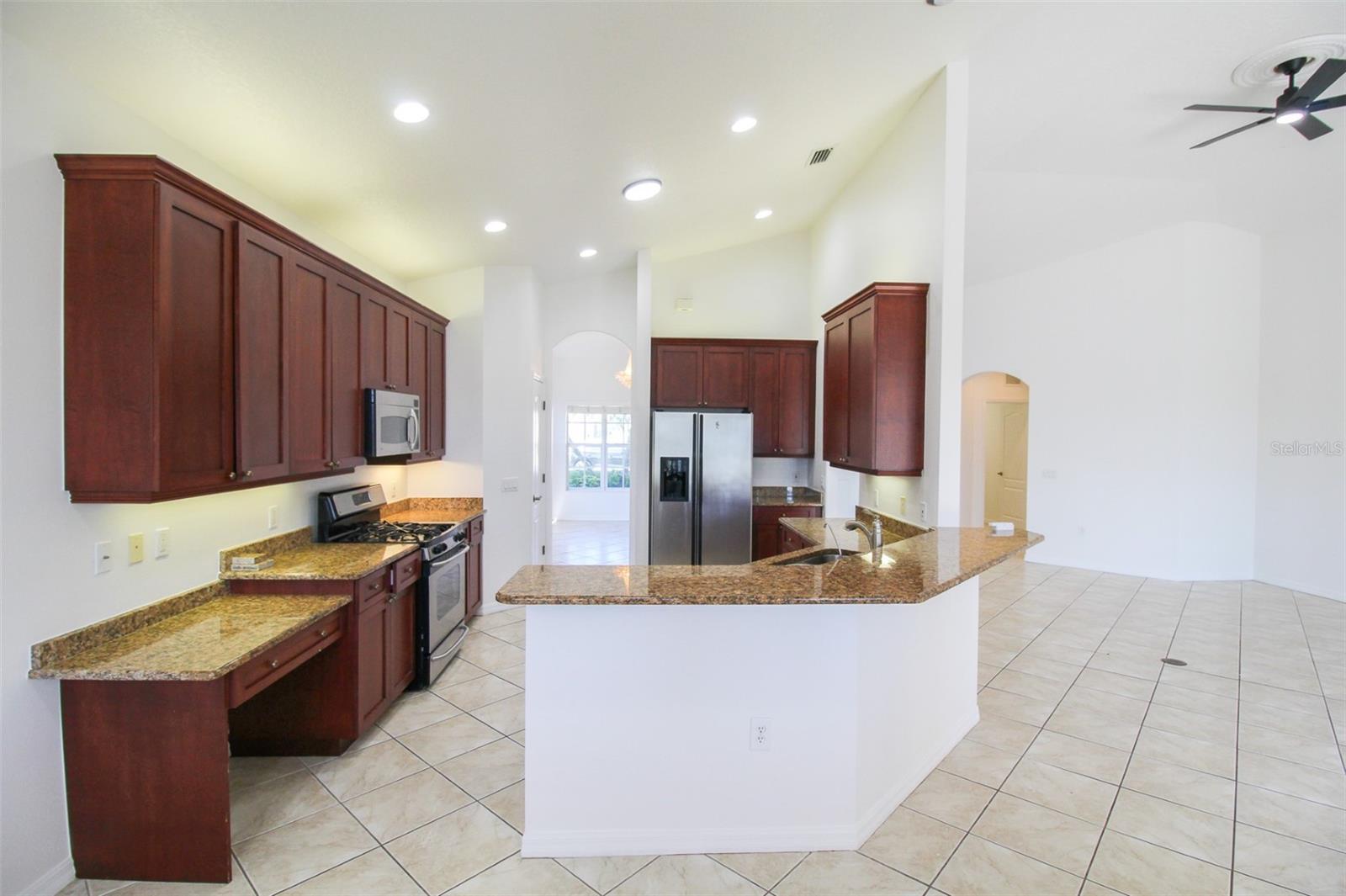 TARA PH III SUBPHASE H - Residential Lease