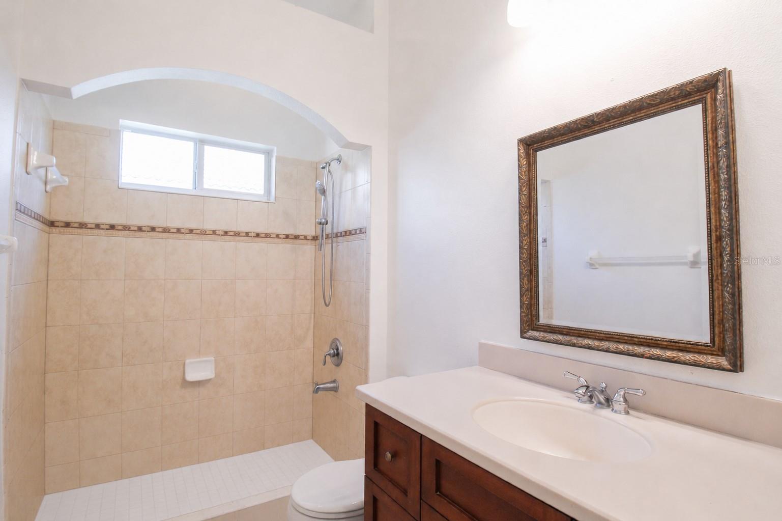 TARA PH III SUBPHASE H - Residential Lease