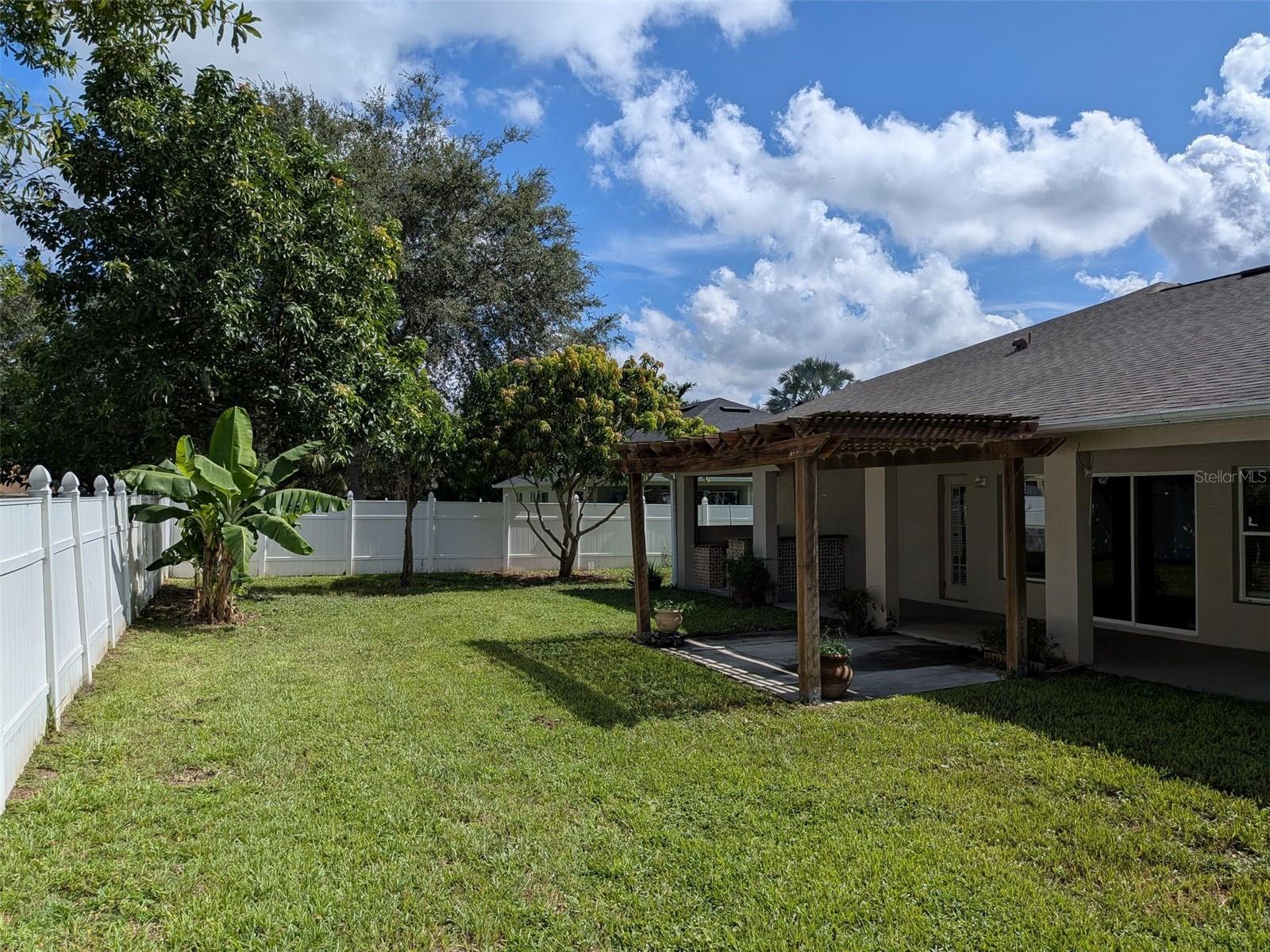 EAST LAKE COVE PH 2 - Residential Lease