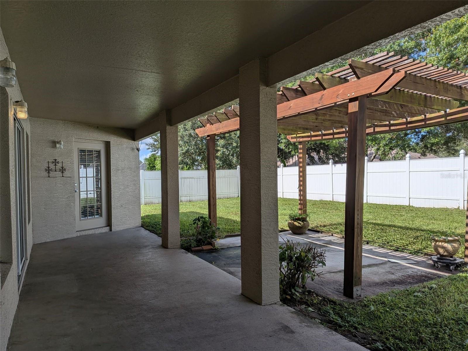EAST LAKE COVE PH 2 - Residential Lease