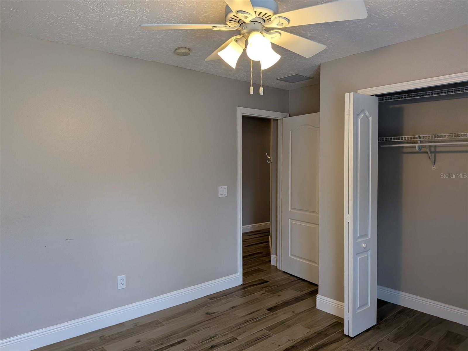 EAST LAKE COVE PH 2 - Residential Lease