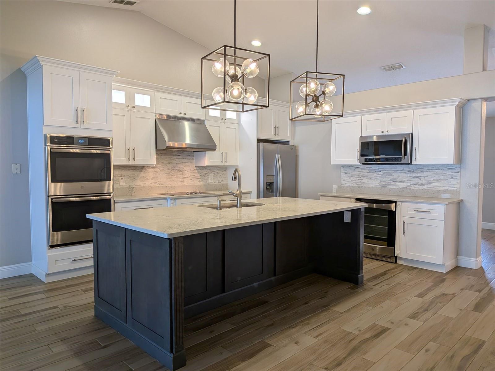 EAST LAKE COVE PH 2 - Residential Lease