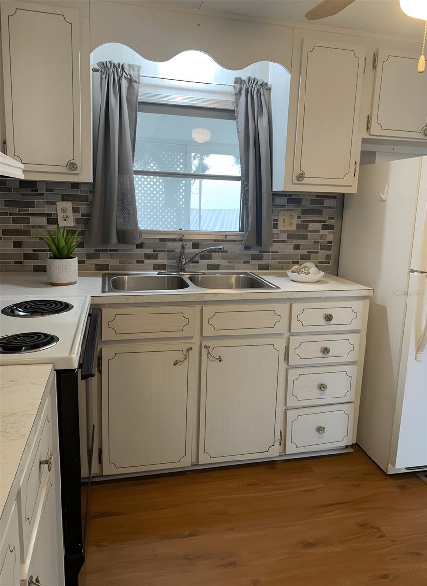 COLONY CO-OP M/H PARK UNREC - Residential