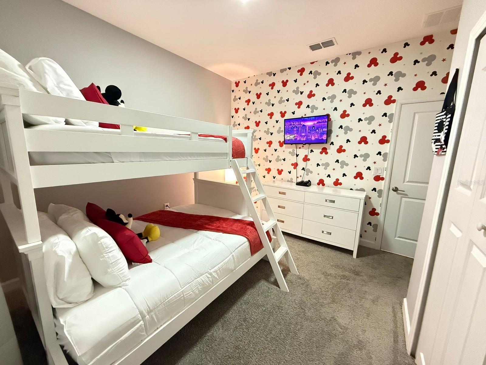 STOREY LAKE PH 3 - Residential