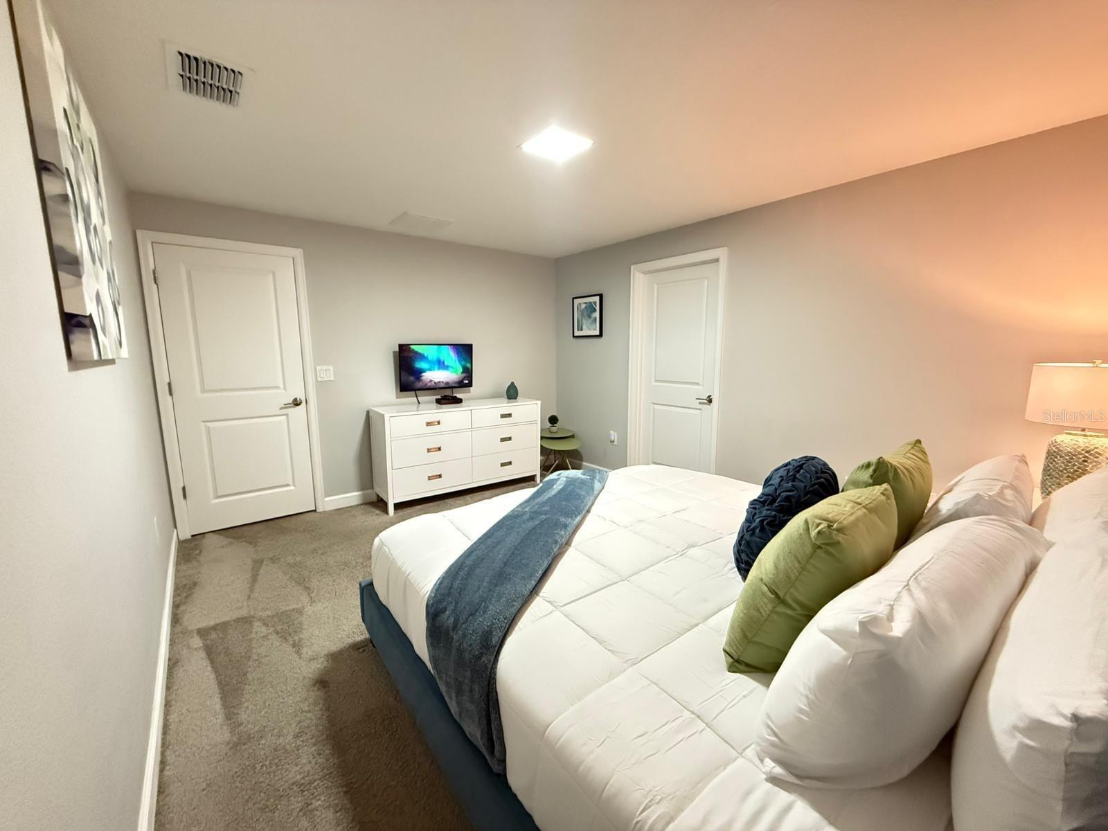 STOREY LAKE PH 3 - Residential