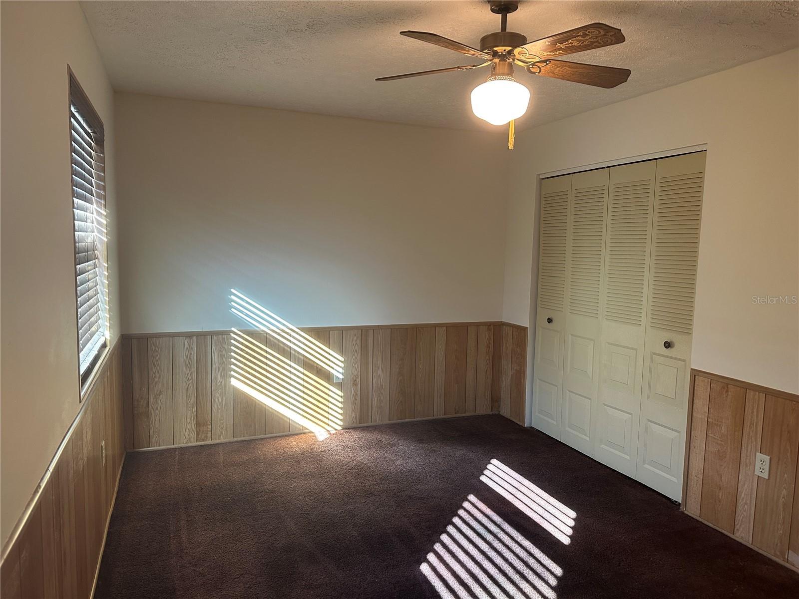 RAINBOW LAKES ESTATE - Residential