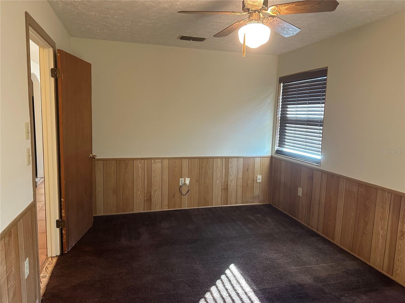 RAINBOW LAKES ESTATE - Residential