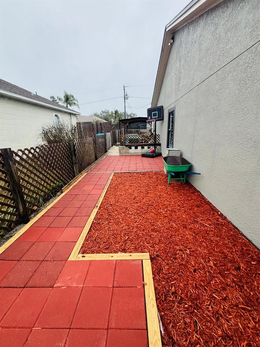 DELTONA LAKES UNIT 47 - Residential