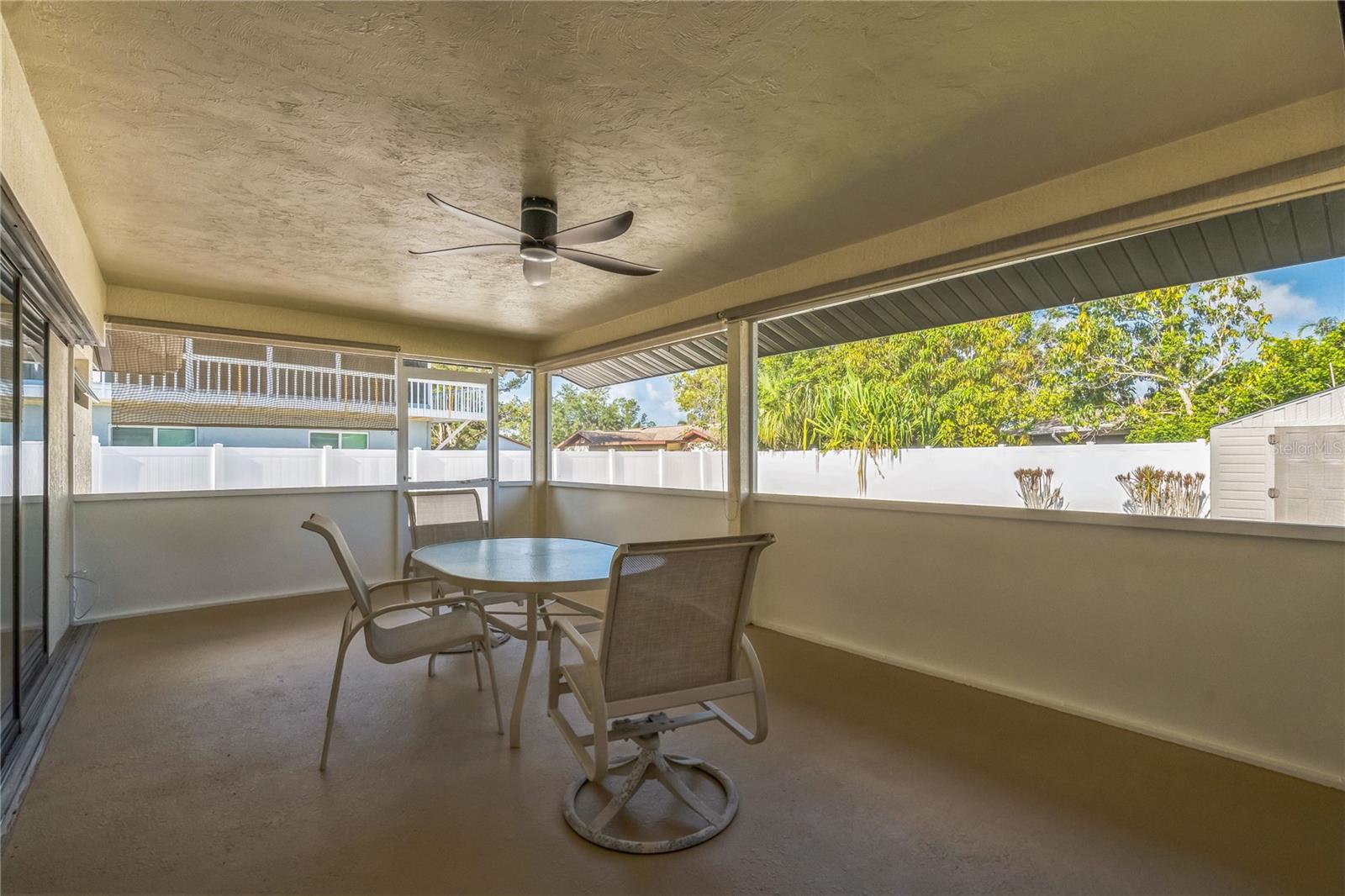 PALMA SOLA BAY ESTATES - Residential