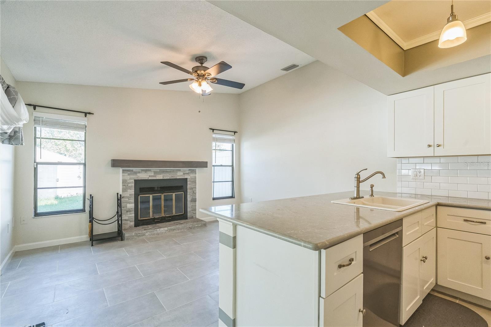 PALMA SOLA BAY ESTATES - Residential