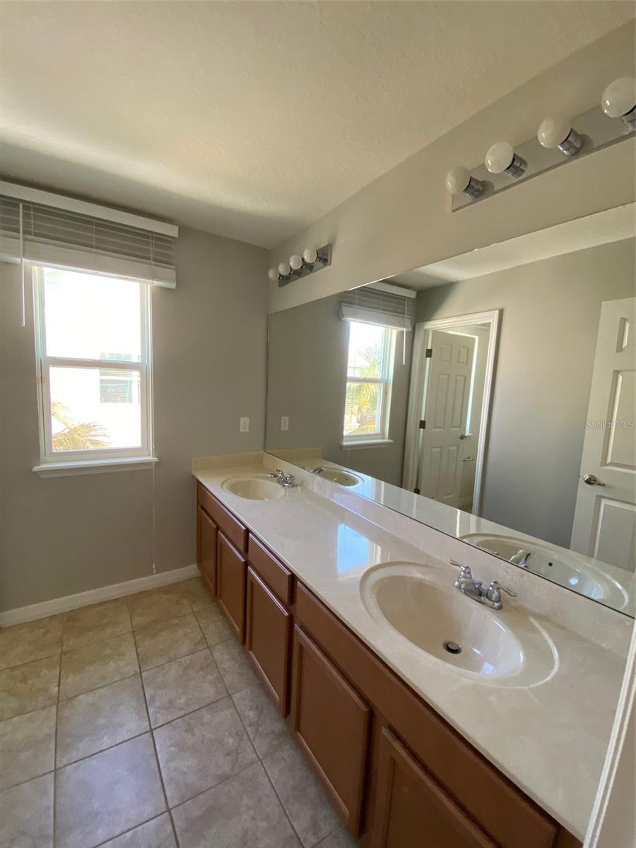 WINDERMERE LNDGS PH 02 - Residential