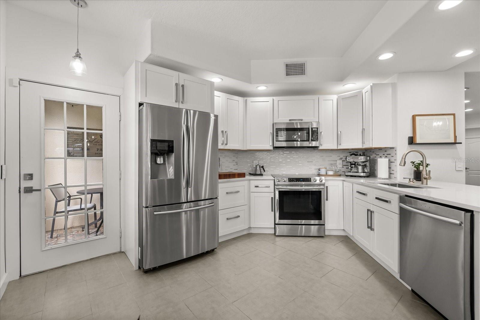 SWEETWATER RIDGE CONDO AT MAGNOLIA POINTE - Residential Lease