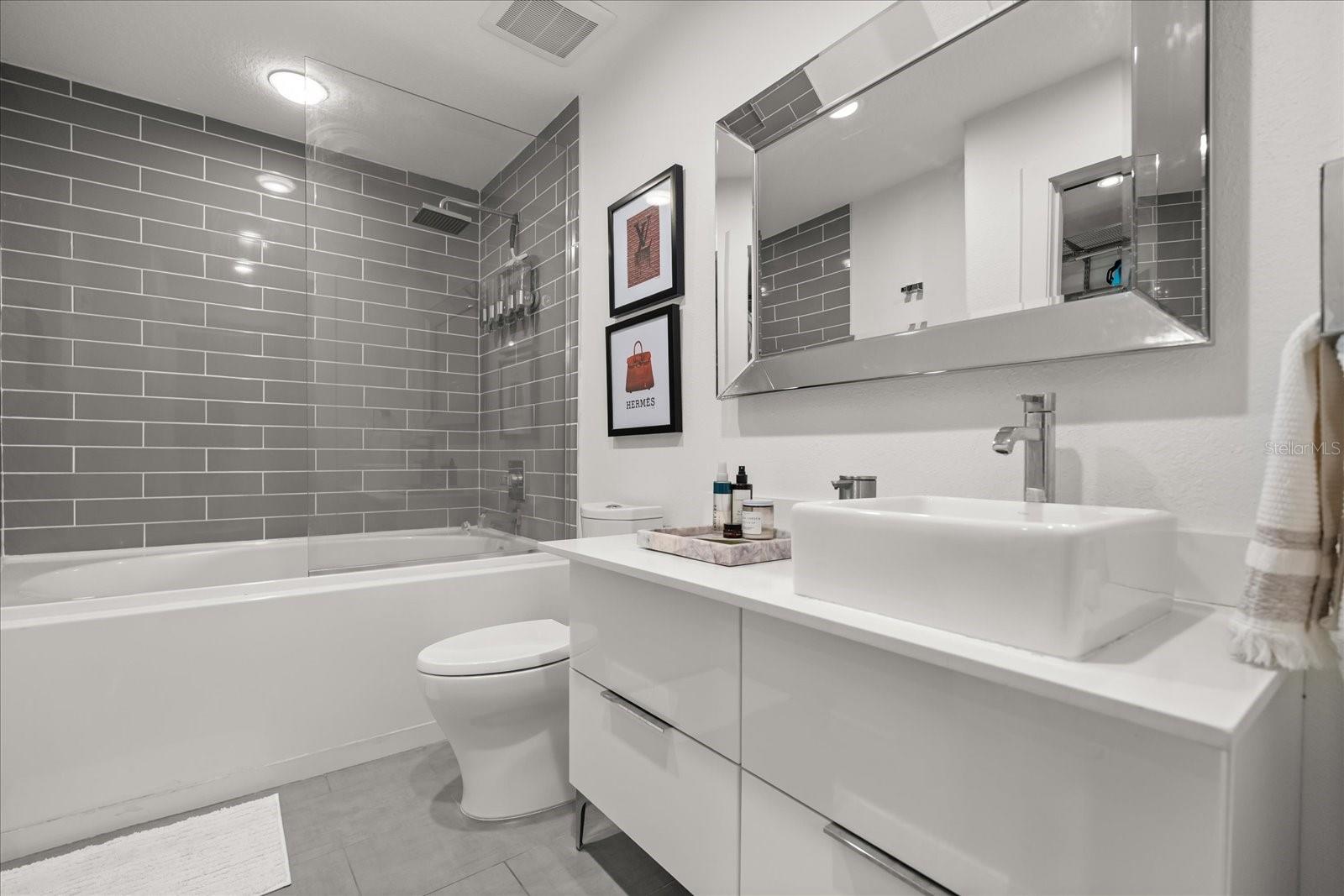 SWEETWATER RIDGE CONDO AT MAGNOLIA POINTE - Residential Lease