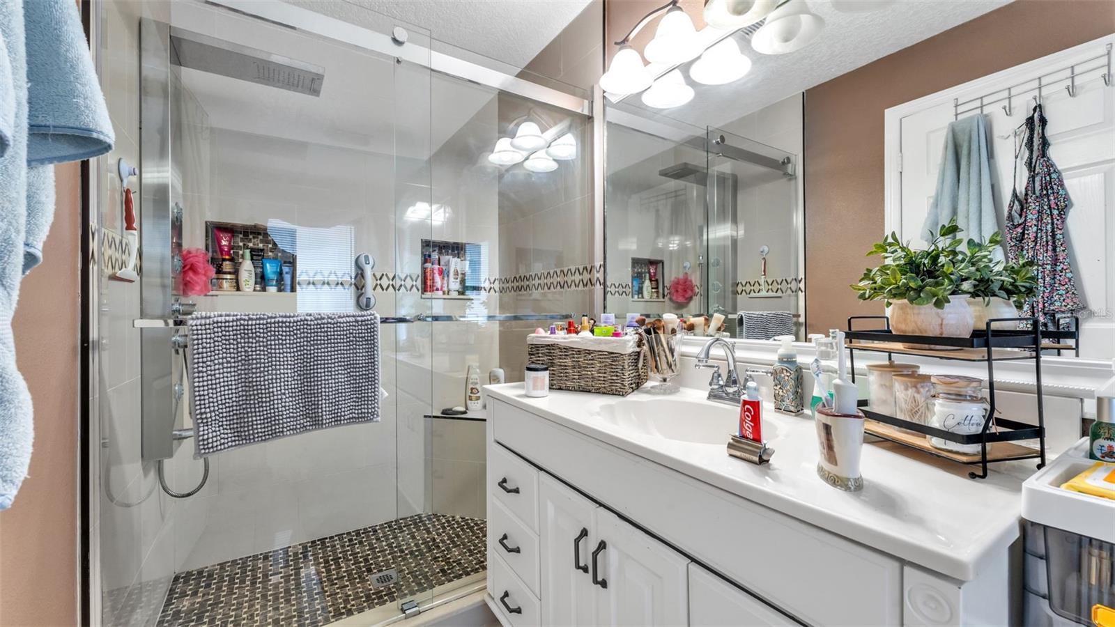 RANDOM OAKS PH 2 UNIT 1 - Residential
