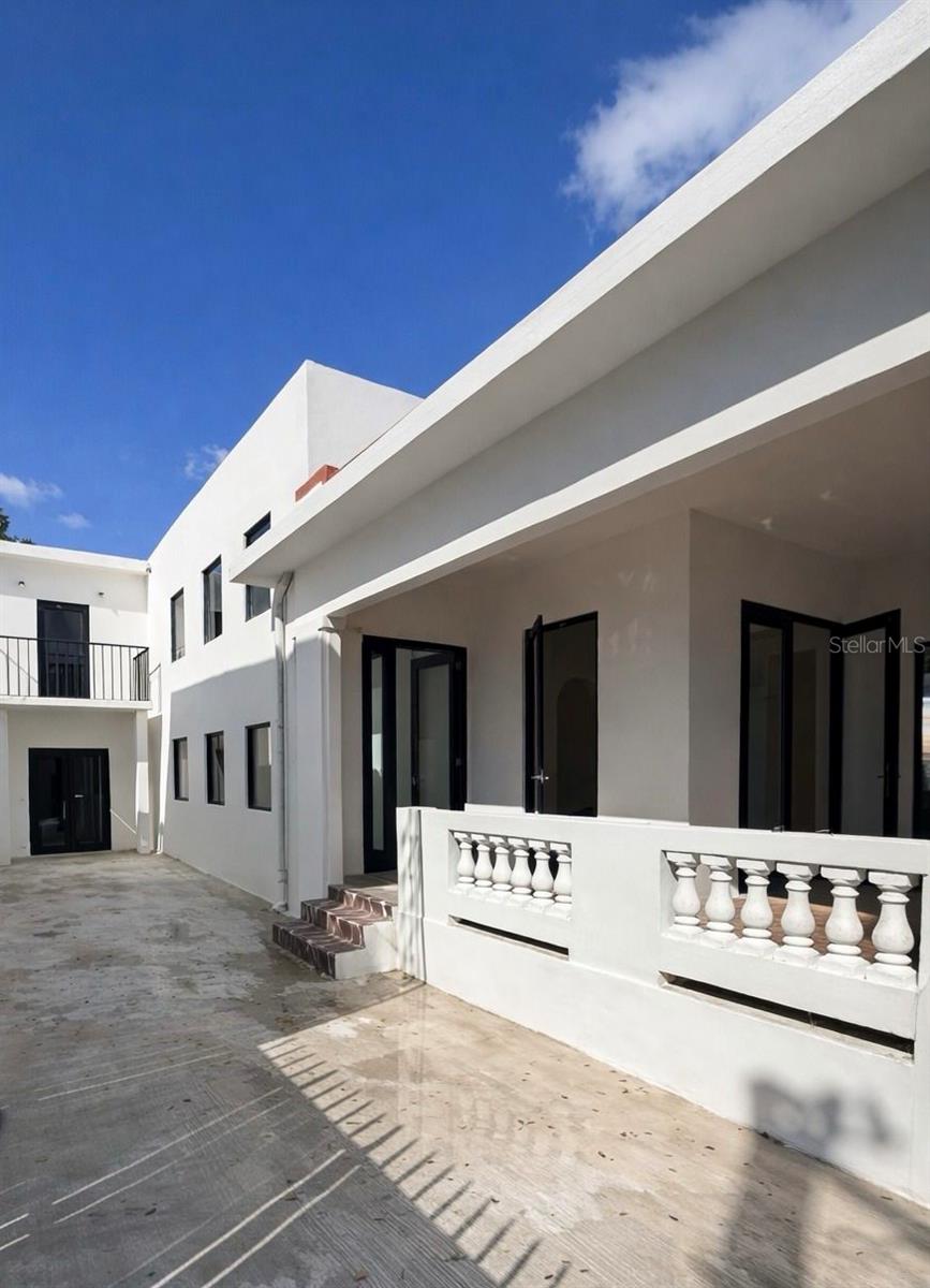 FLORAL PARK - Residential