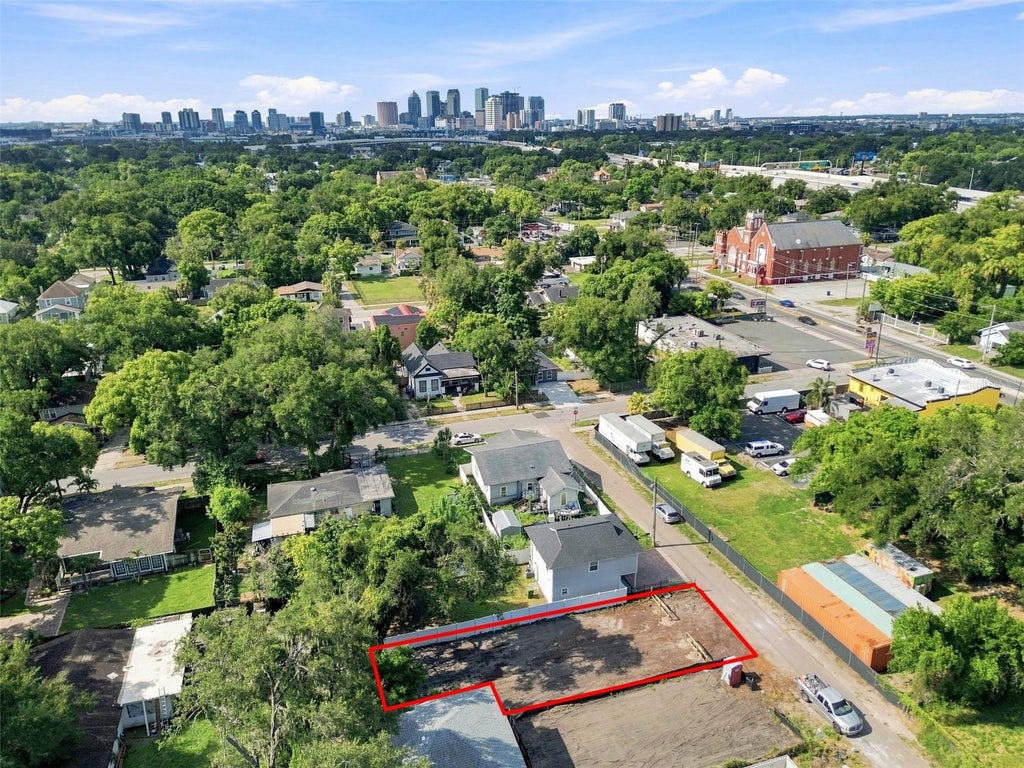 Photo of 3407 N 9th Street, Tampa, FL 33605 (MLS # TB8540068)