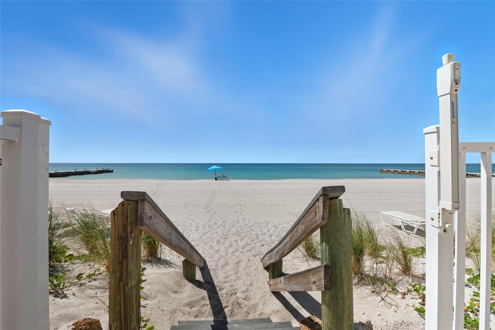 ISLANDER CLUB OF LONGBOAT - Residential
