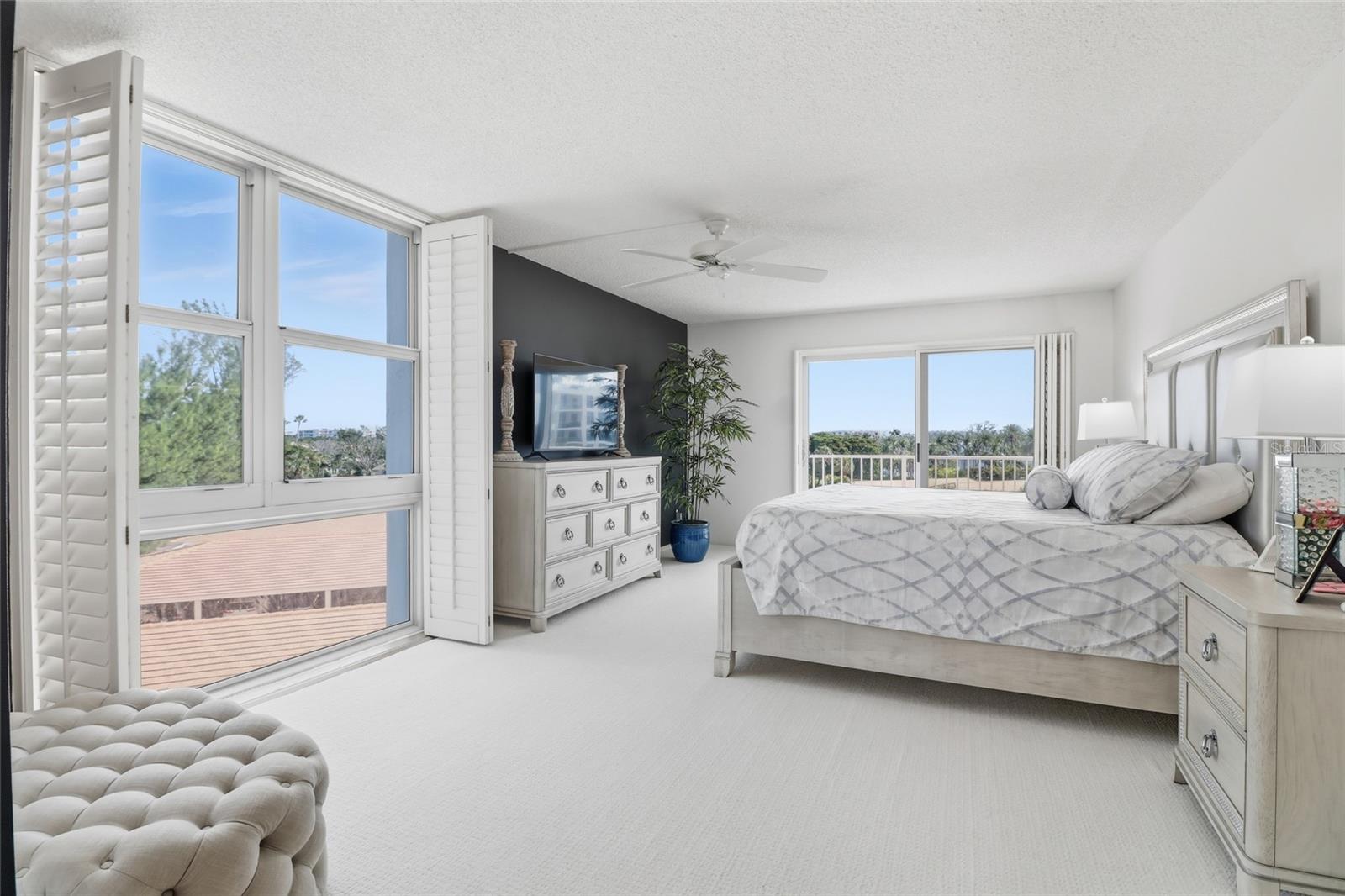 ISLANDER CLUB OF LONGBOAT - Residential