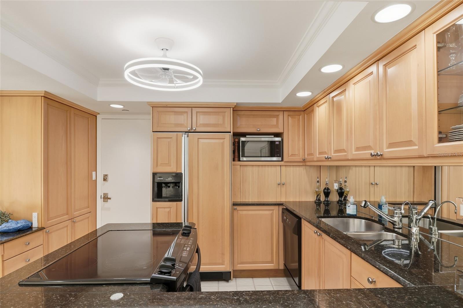 ISLANDER CLUB OF LONGBOAT - Residential