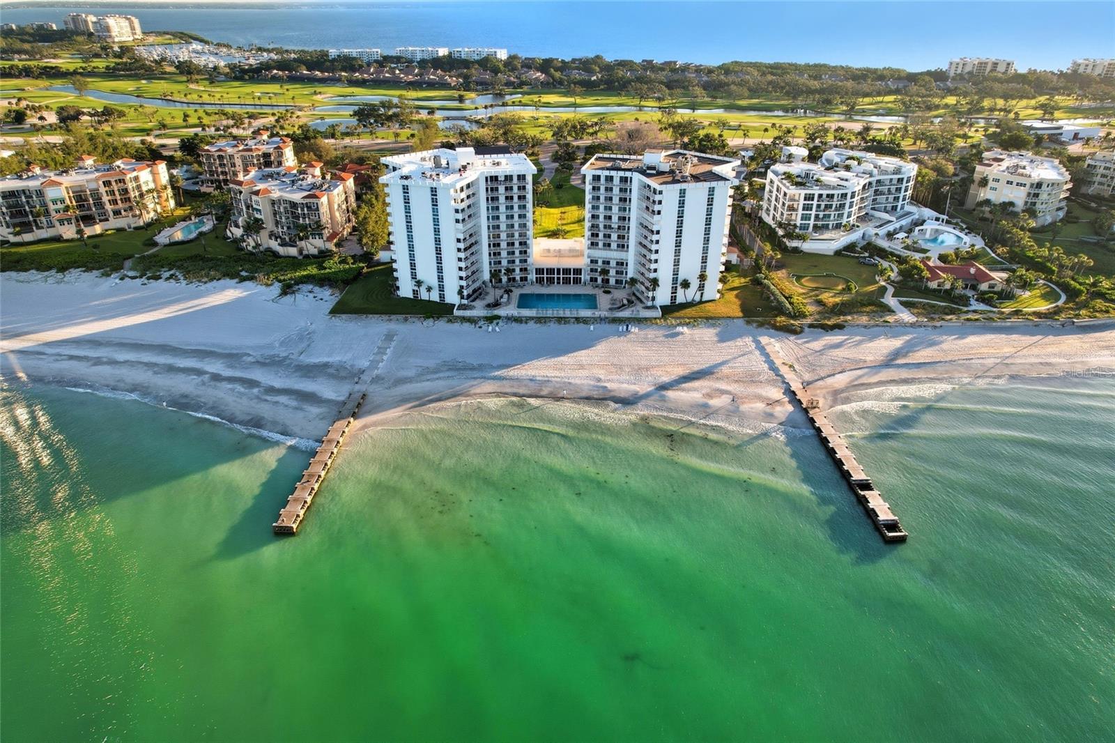 ISLANDER CLUB OF LONGBOAT - Residential