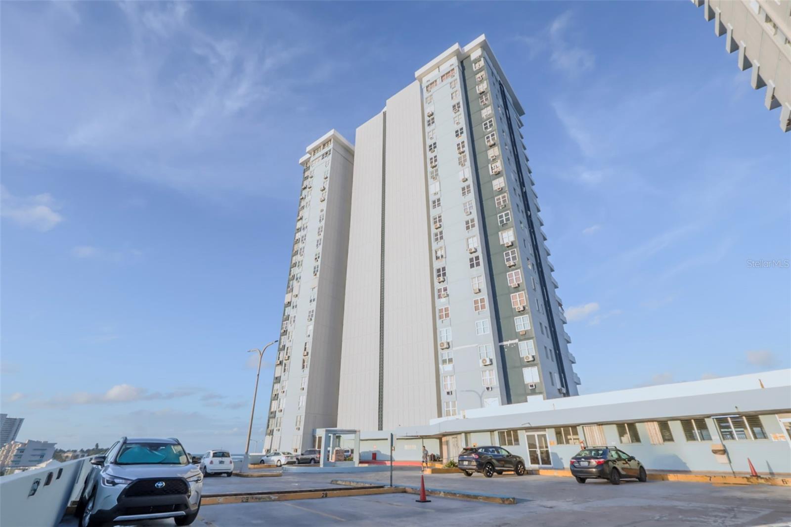 SANDY HILLS - Residential