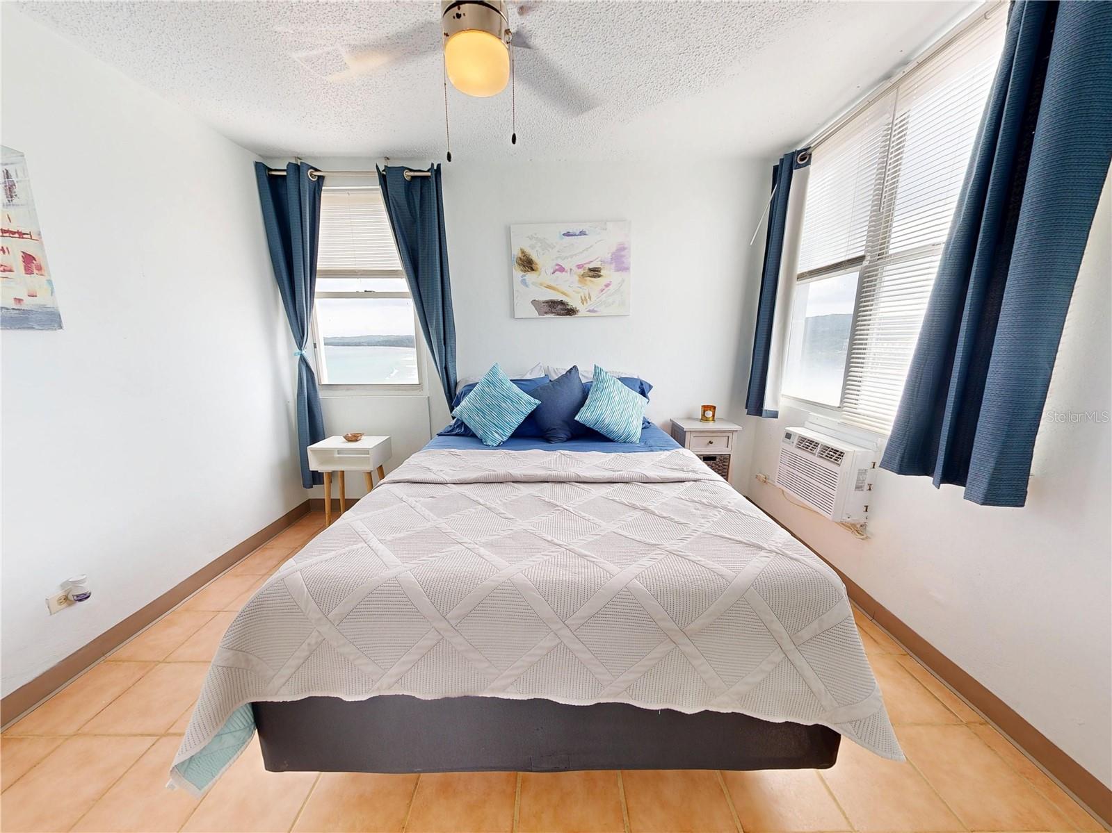 SANDY HILLS - Residential