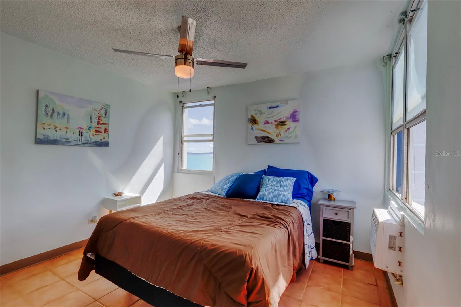 SANDY HILLS - Residential