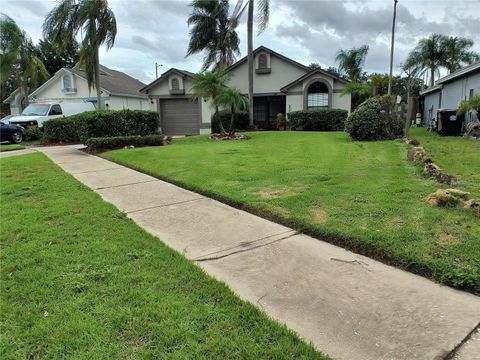 A home in APOPKA