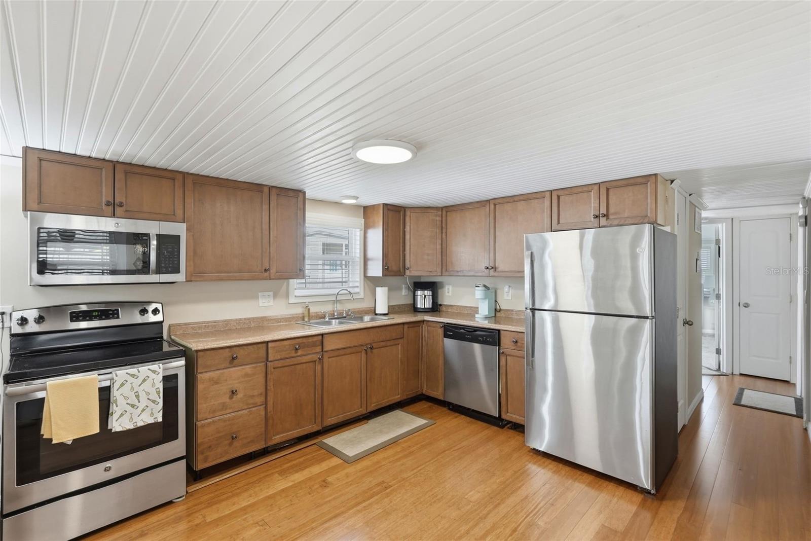 MOBEL AMERICANA MOBILE HOME PARK UNREC - Residential