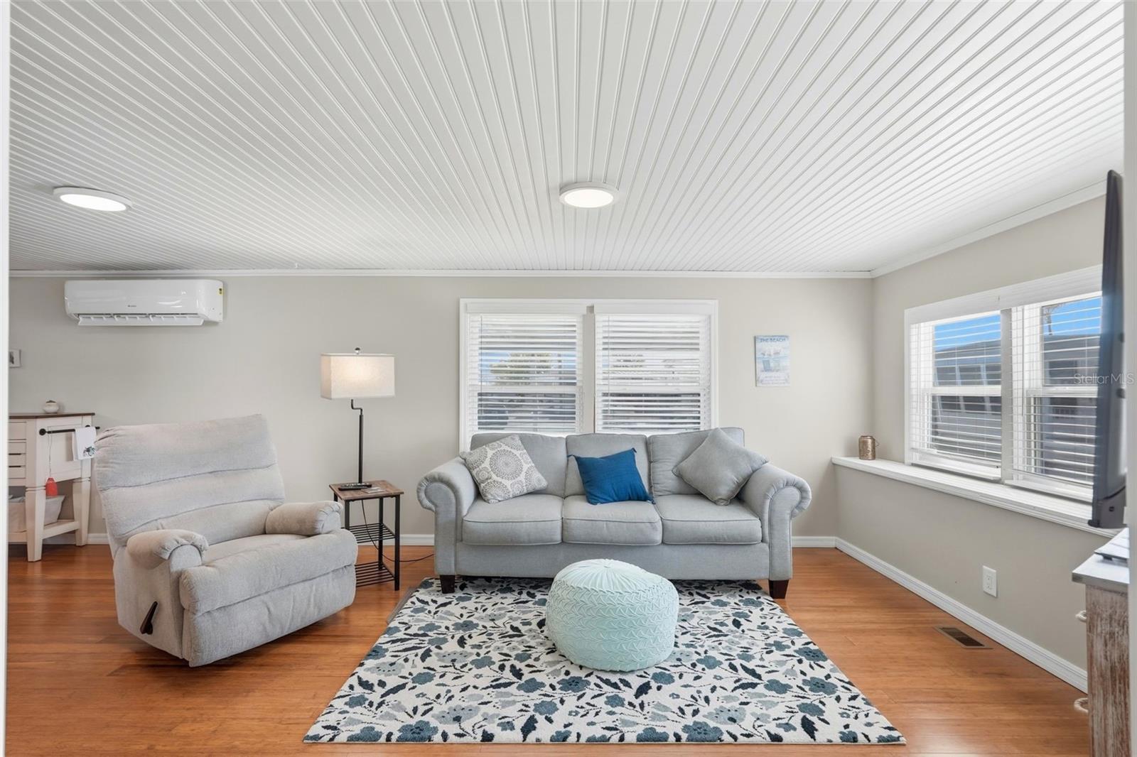 MOBEL AMERICANA MOBILE HOME PARK UNREC - Residential