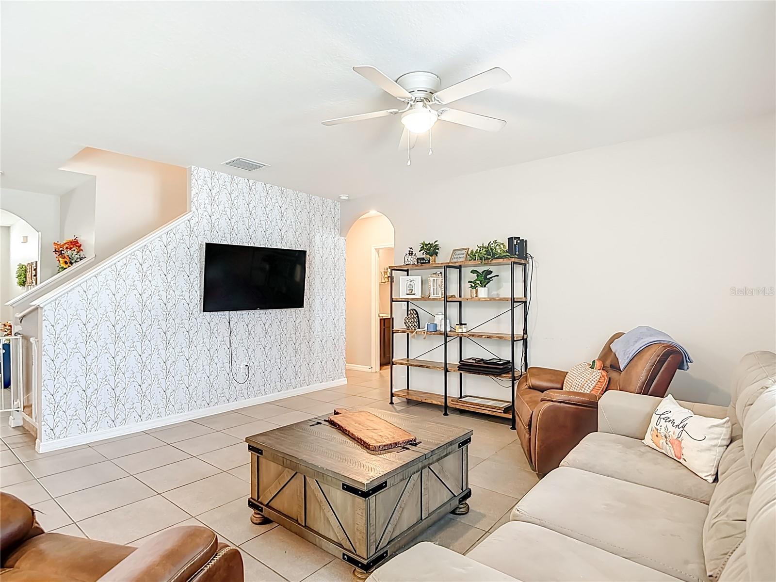 JOHNSON POINTE - Residential