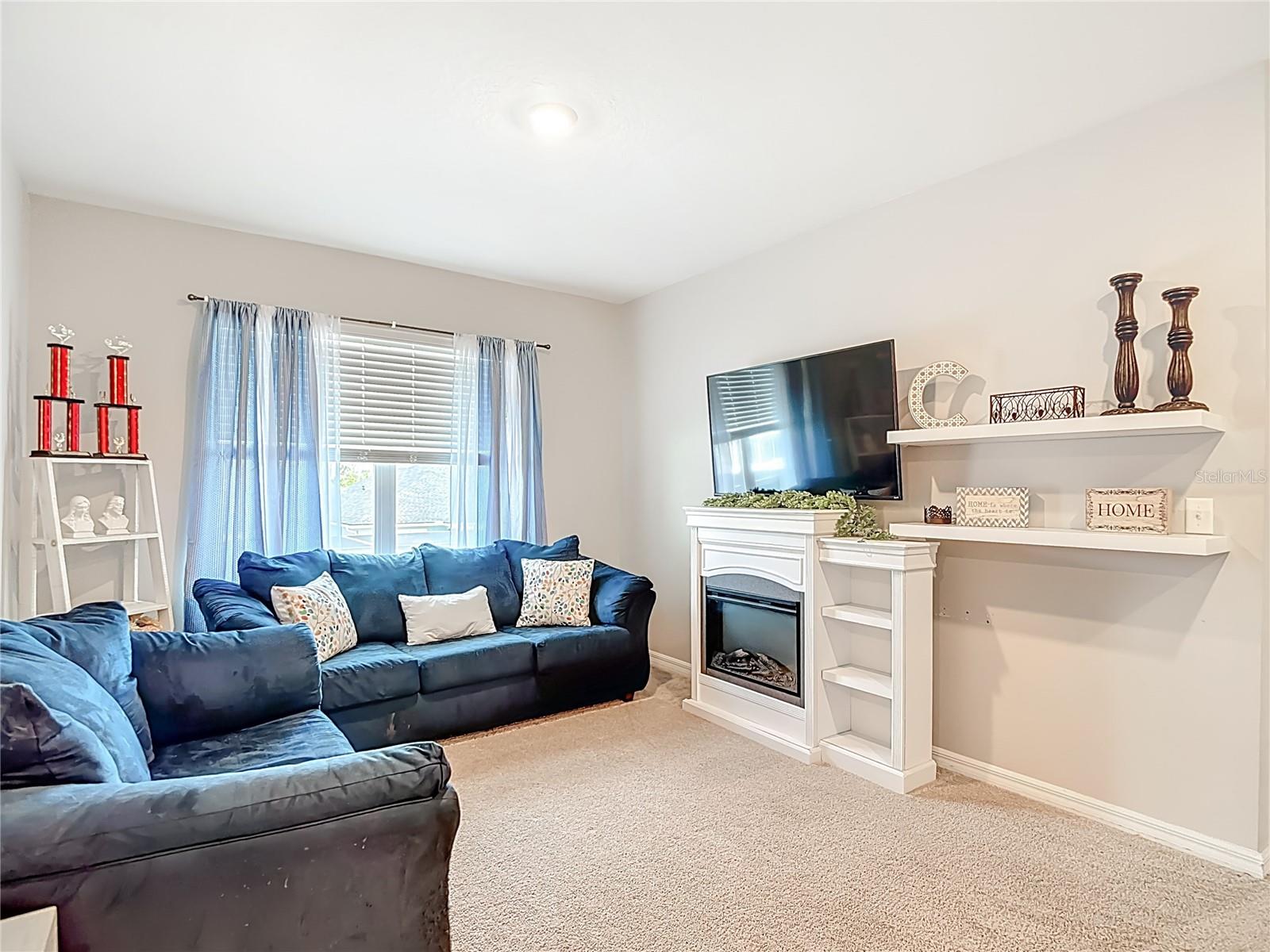 JOHNSON POINTE - Residential