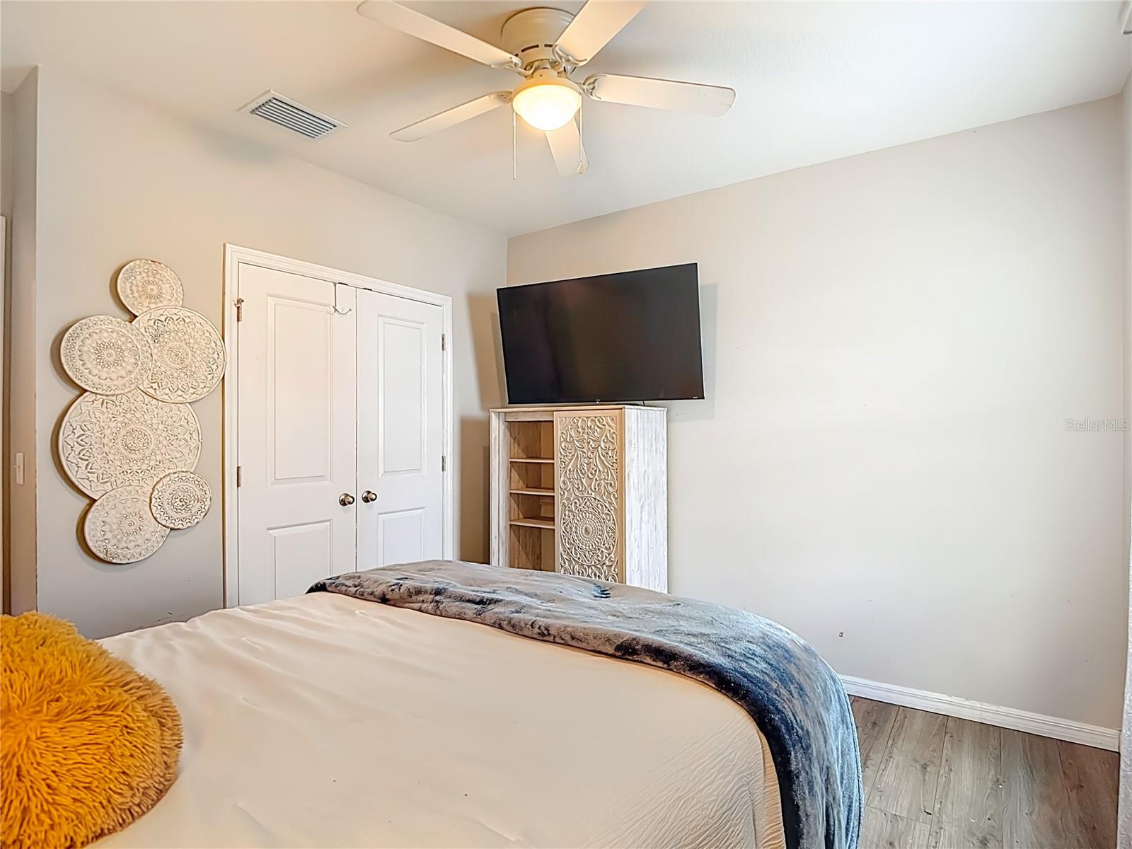 JOHNSON POINTE - Residential