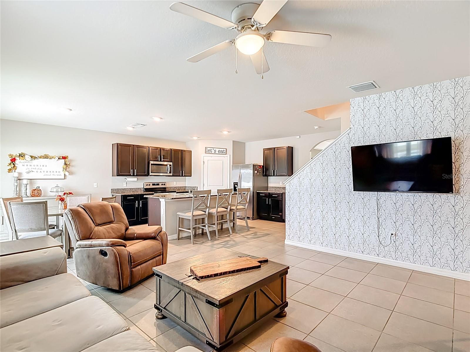 JOHNSON POINTE - Residential