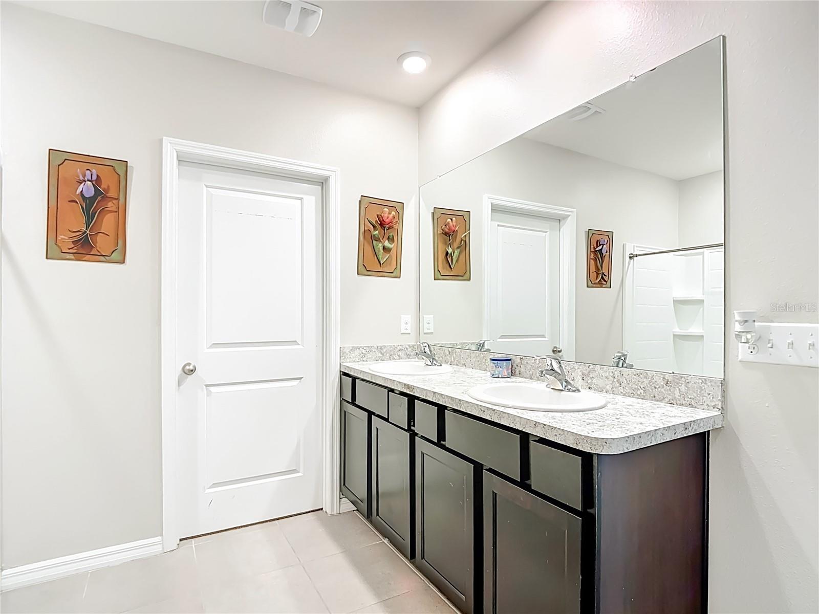 JOHNSON POINTE - Residential